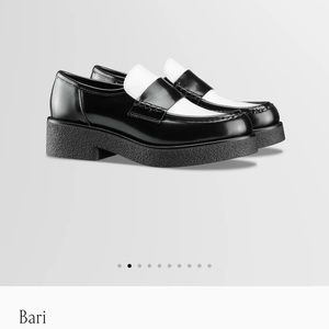Koi Black and White Womens loafers size 36 New and never worn Nwot